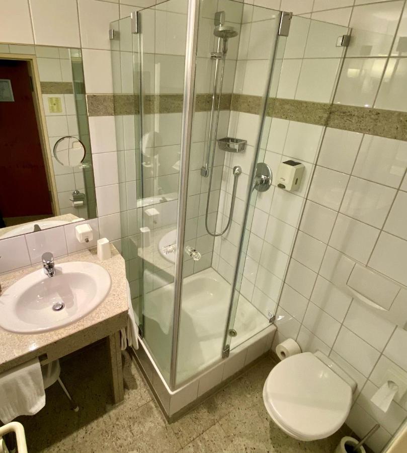 Malerwinkel Hotel Бергиш Гладбах Екстериор снимка