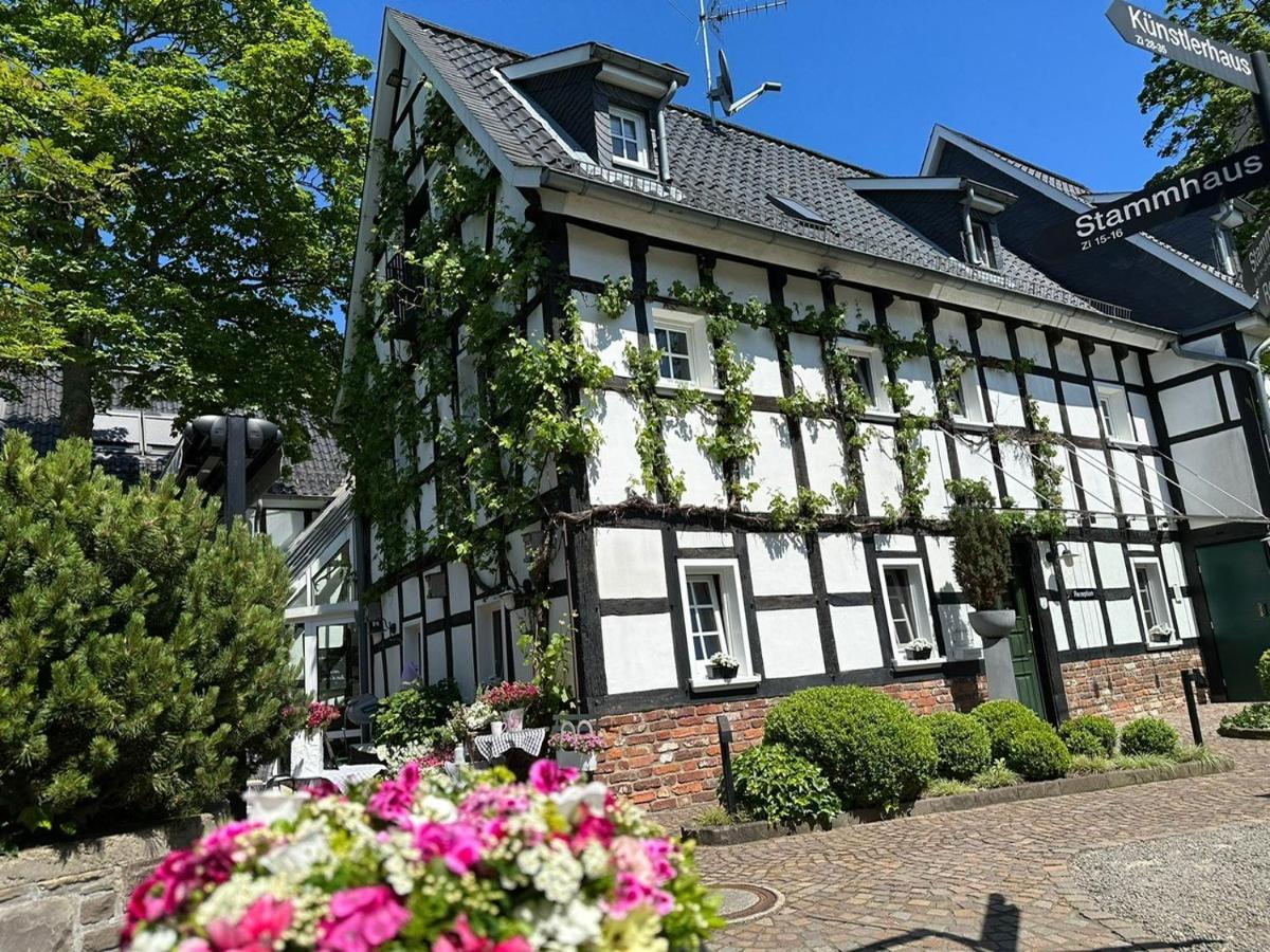 Malerwinkel Hotel Бергиш Гладбах Екстериор снимка