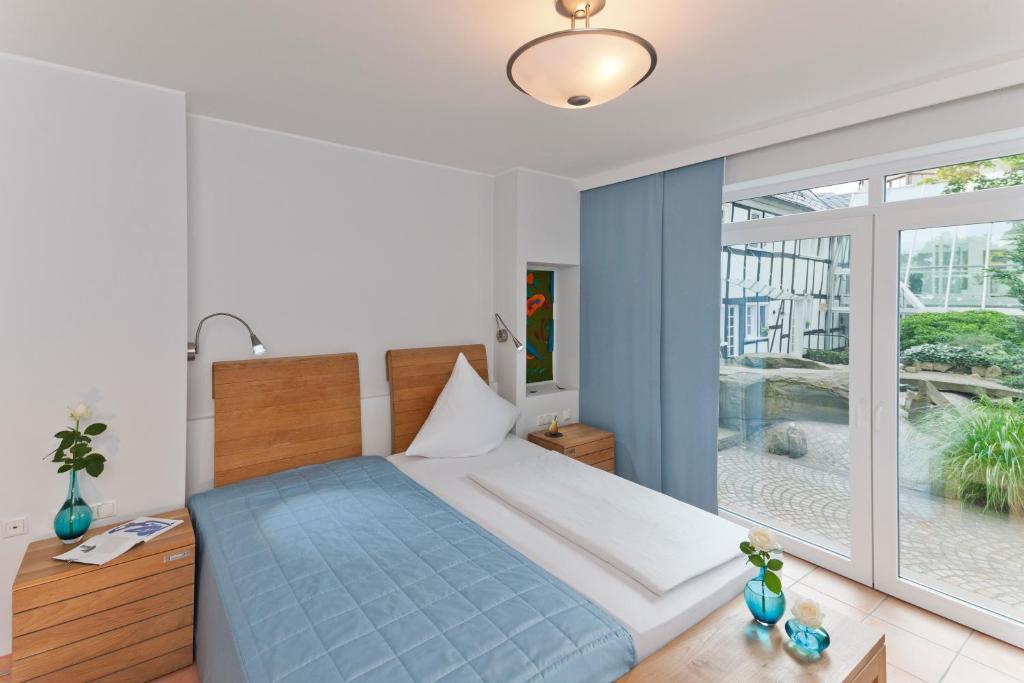 Malerwinkel Hotel Бергиш Гладбах Стая снимка