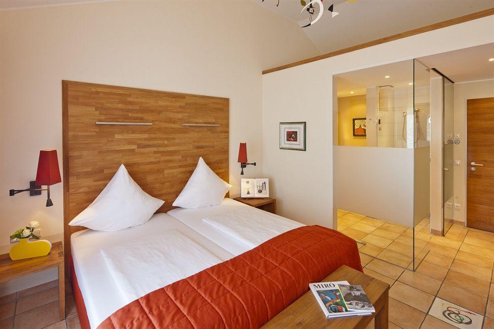 Malerwinkel Hotel Бергиш Гладбах Екстериор снимка