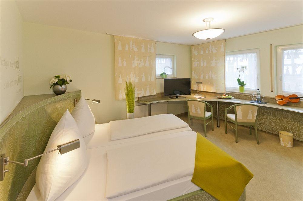 Malerwinkel Hotel Бергиш Гладбах Екстериор снимка