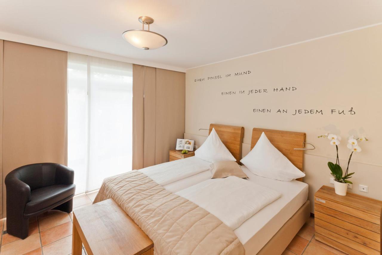 Malerwinkel Hotel Бергиш Гладбах Стая снимка